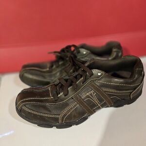 Men's Skechers Brown Leather Lace Up Athletic Shoes.